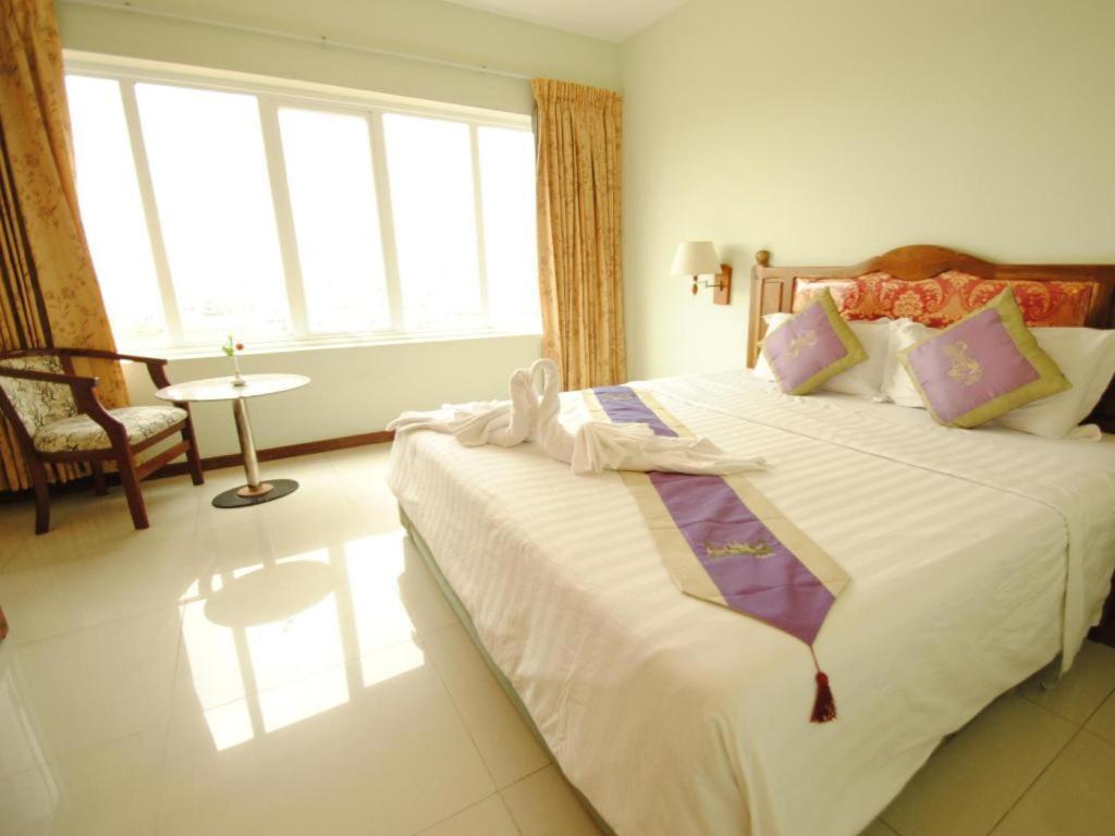 פנום פן Midland Hotel מראה חיצוני תמונה